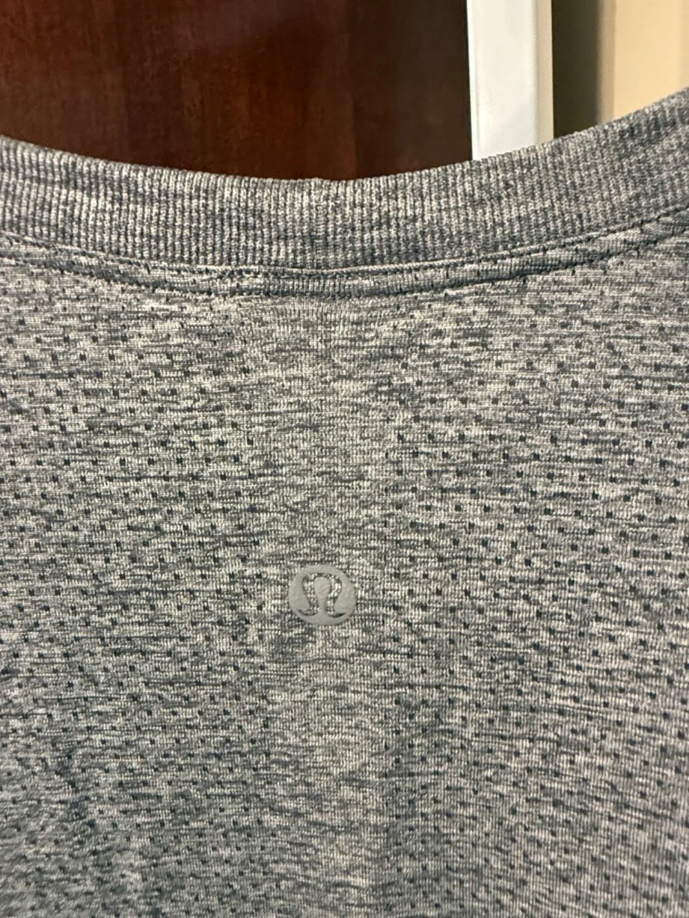 Lululemon Swiftly Tech Long Sleeve Breeze Relaxed Fit Sz 12 Slate Grey White